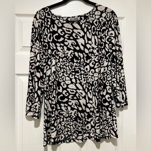 Women’s JM collections black/white blouse, size XL